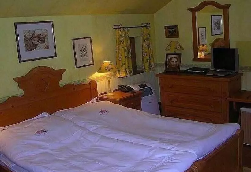 Hotelli Villa Stresov