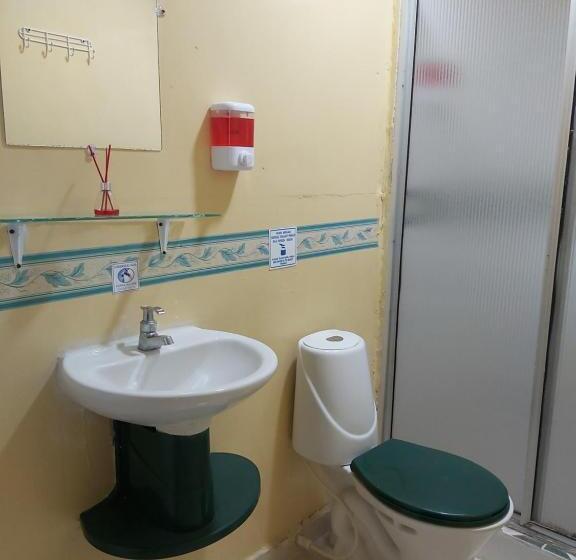 호스텔 Hostal Y Camping Los Girasoles