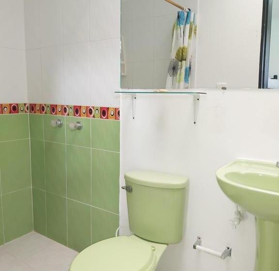 호스텔 Hostal Y Camping Los Girasoles