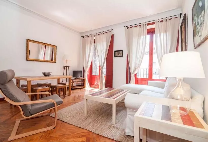 Apartamentos Madrid Centro B