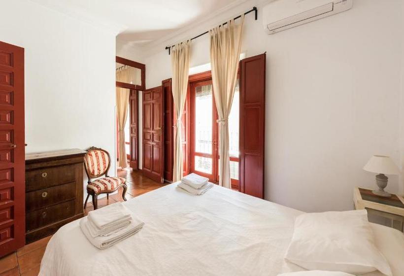 Apartamentos Madrid Centro B