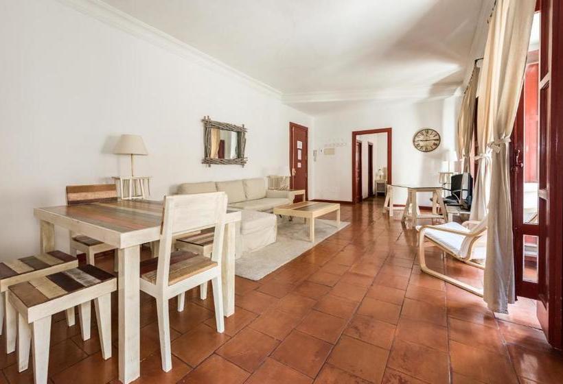 Apartamentos Madrid Centro B