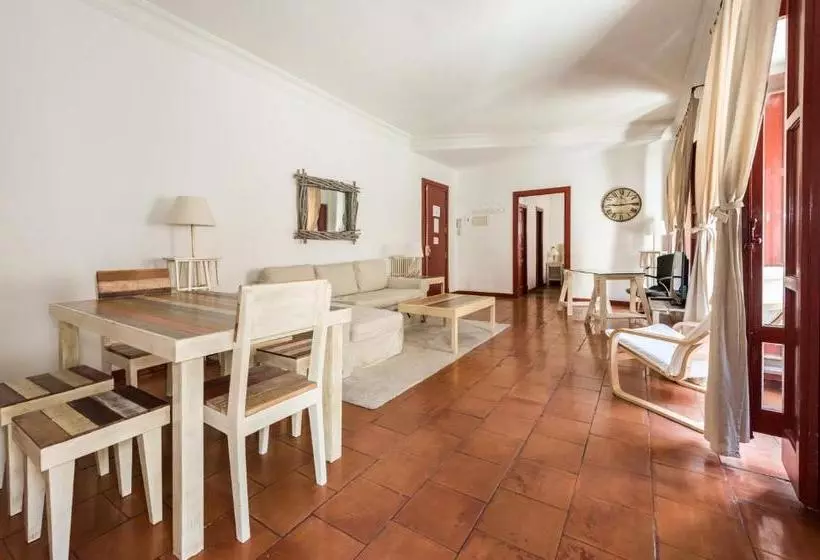 Apartamentos Madrid Centro B