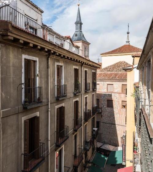 Apartamentos Madrid Centro B