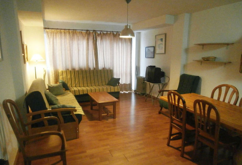Apartamentos Mont Blanc Asn