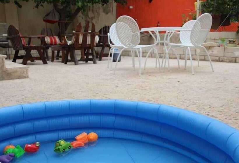 مسافرخانه Hawa Guest House