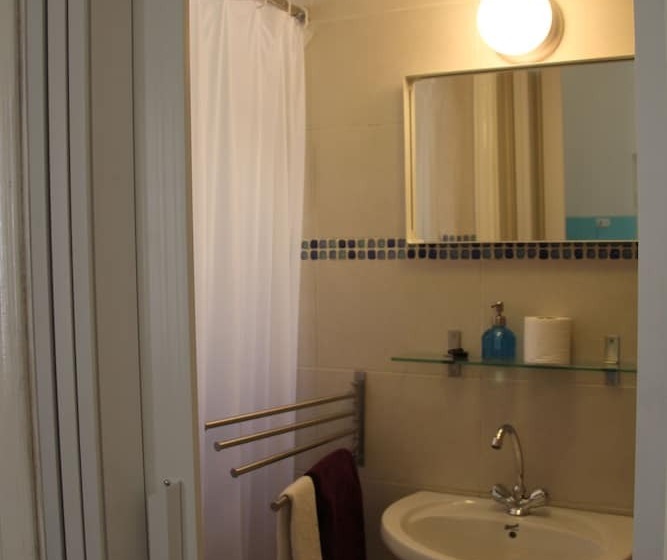 مسافرخانه Hawa Guest House