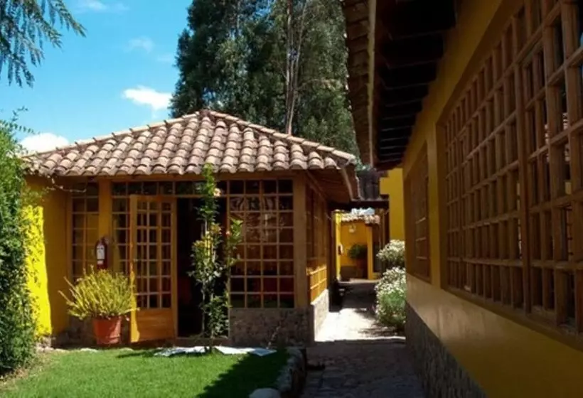 هتل Amaru Valle