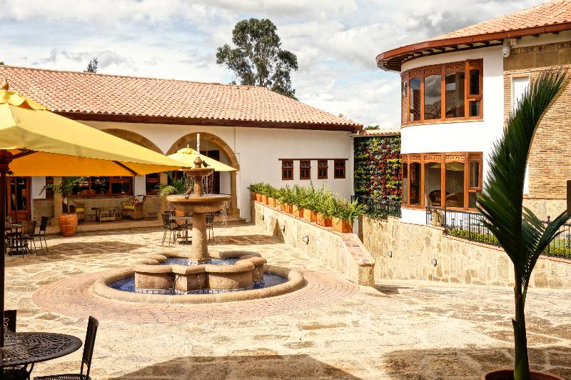 Отель Campanario De La Villa