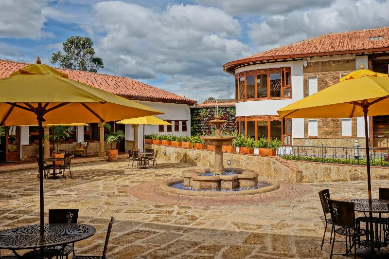 Отель Campanario De La Villa