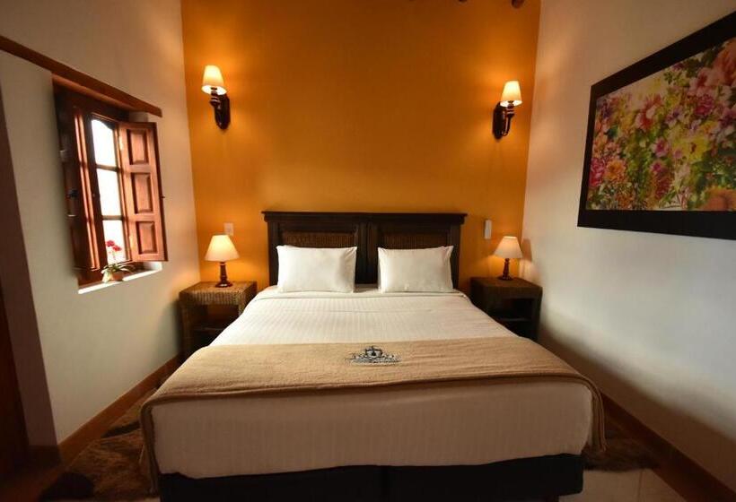 Отель Campanario Real