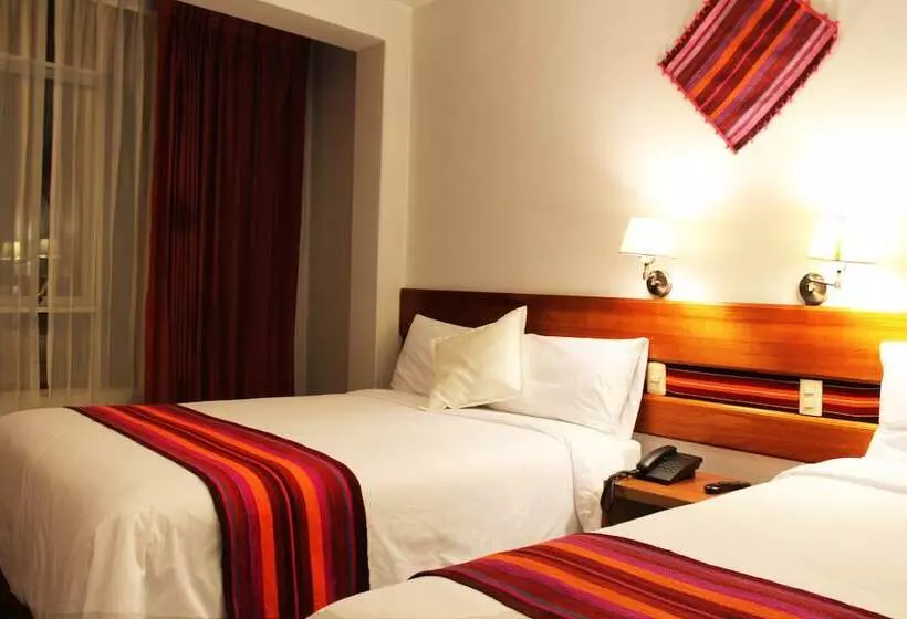 هتل Cantuta Inn