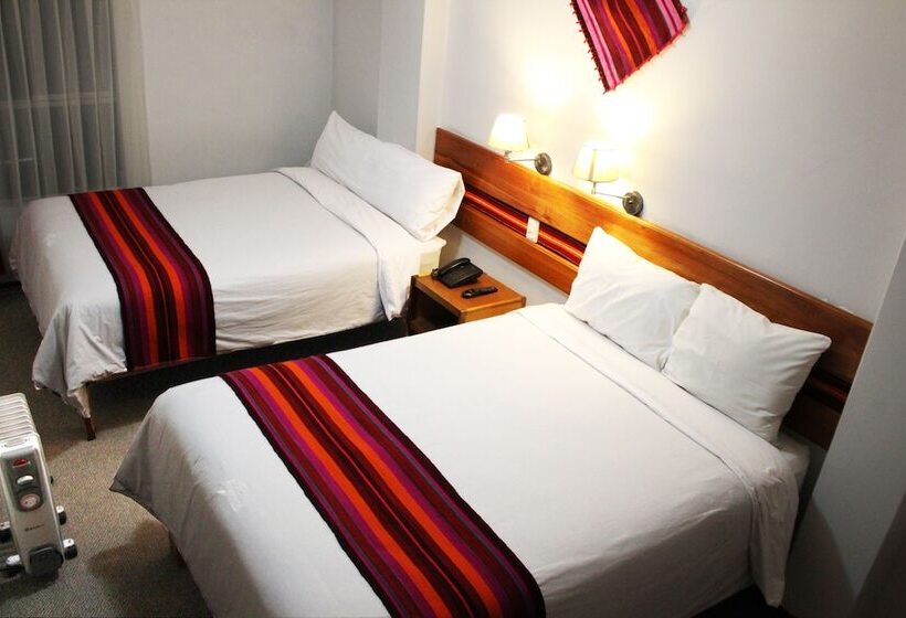 ホテル Cantuta Inn