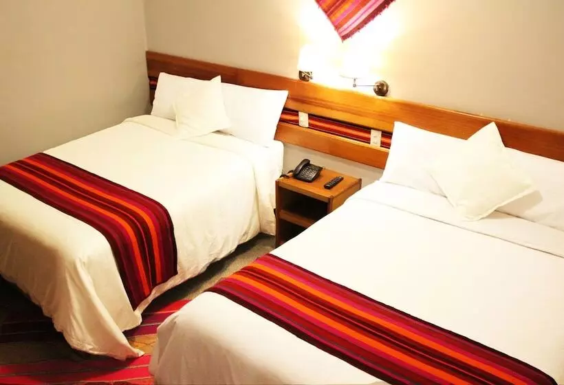 هتل Cantuta Inn