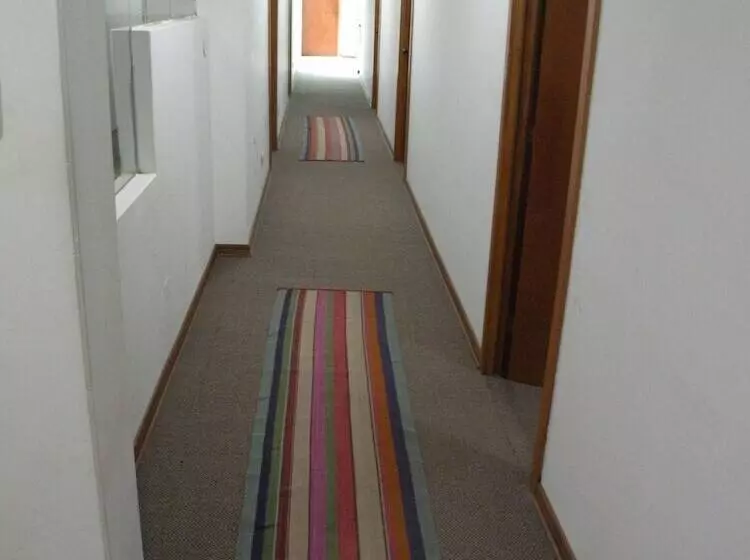 هتل Cantuta Inn