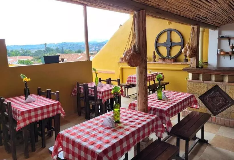 هتل Casa Cantabria