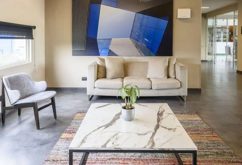 ホテル City Express Plus By Marriott Bogota Aeropuerto
