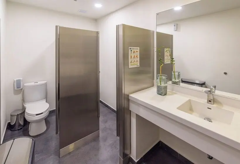 ホテル City Express Plus By Marriott Bogota Aeropuerto