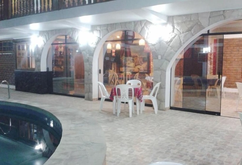 فندق & Restobar Karaoke Garchetti