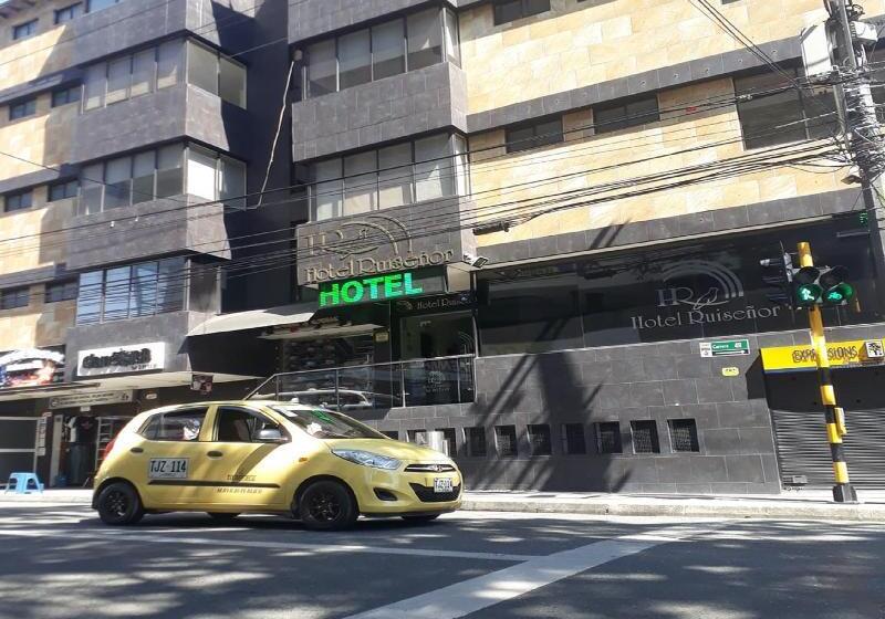 ホテル Ruisenor Itagui