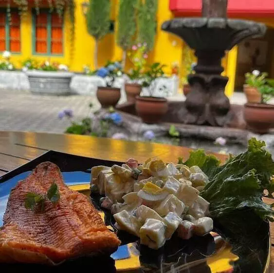 هتل Tartar