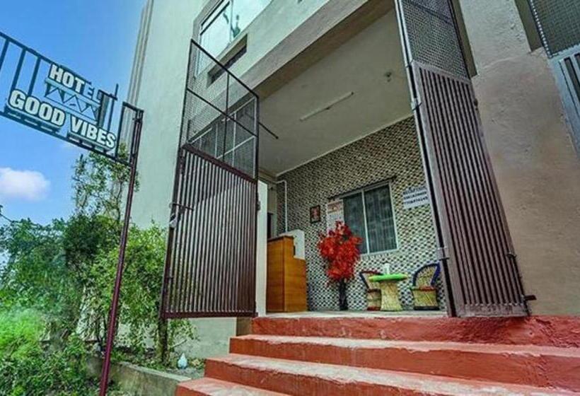 Hotel Fabexpress Good Vibes