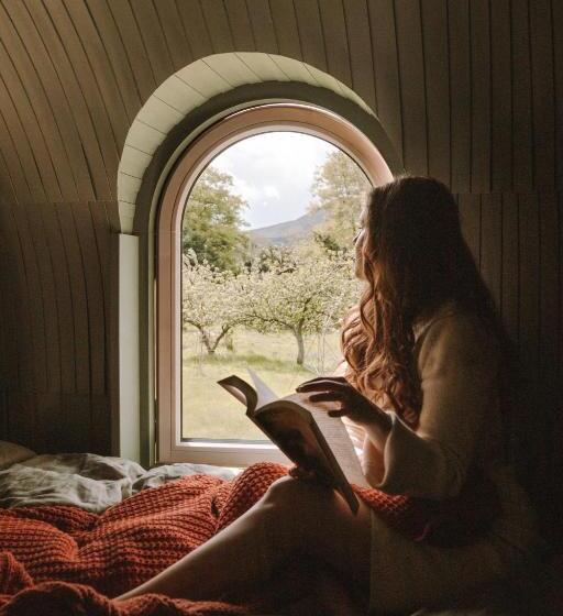 אתר נופש Enniskeen Estate & Forest Spa   Boutique Riverside Glamping Cabins