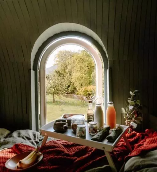リゾートホテル Enniskeen Estate & Forest Spa   Boutique Riverside Glamping Cabins