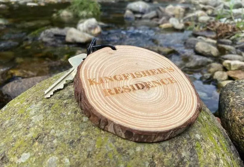 リゾートホテル Enniskeen Estate & Forest Spa   Boutique Riverside Glamping Cabins
