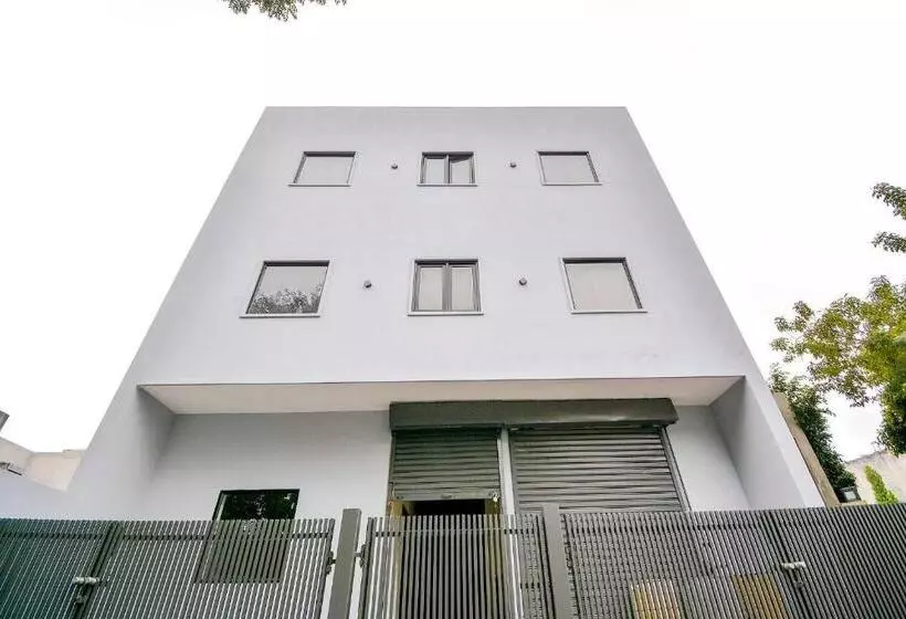 ホテル O White Solitaire