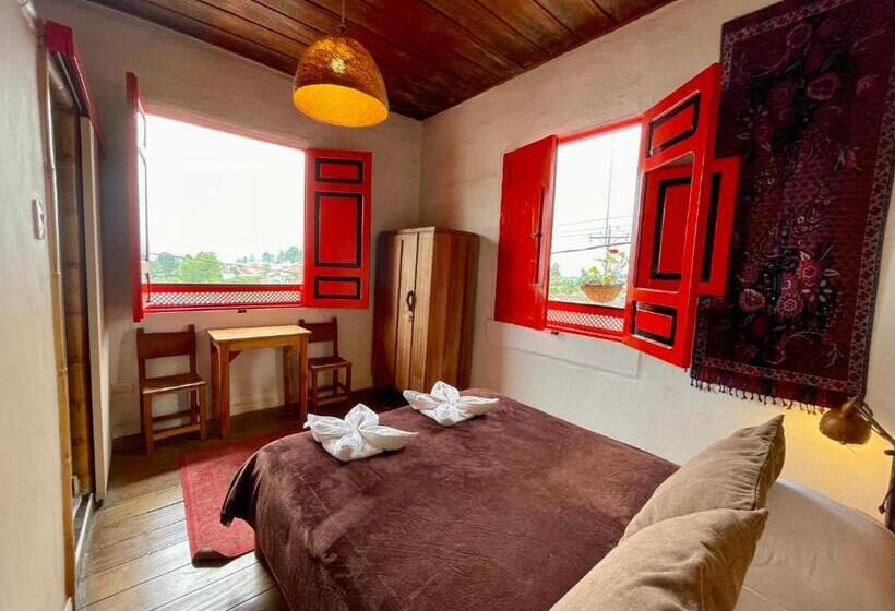 ユースホステル Hostal Tralala Salento