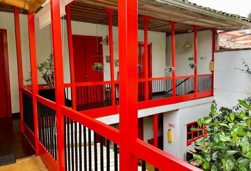 ユースホステル Hostal Tralala Salento