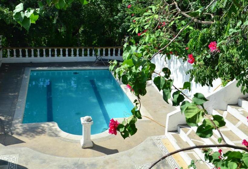 تختخواب و صبحانه Jardin Etnobotanico Villa Ludovica