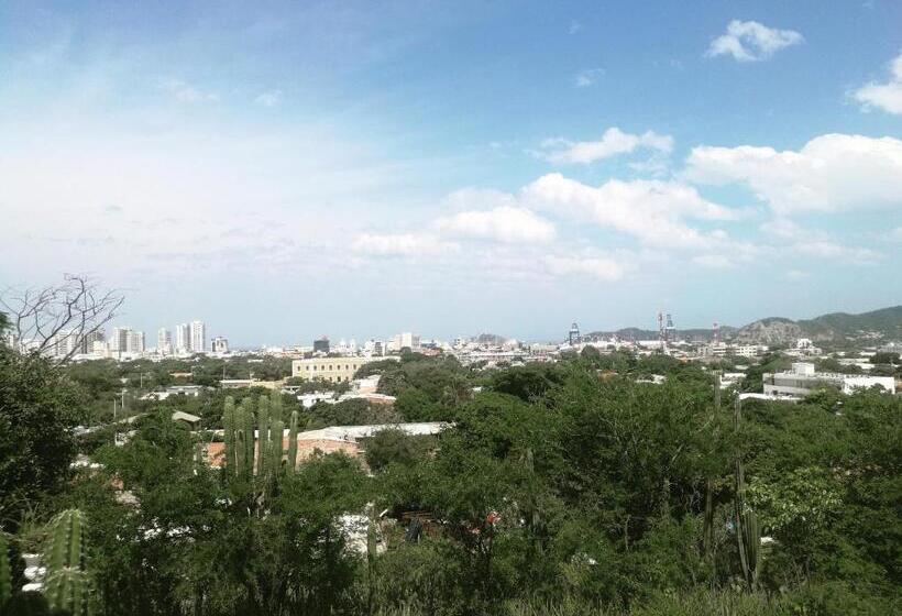 تختخواب و صبحانه Jardin Etnobotanico Villa Ludovica