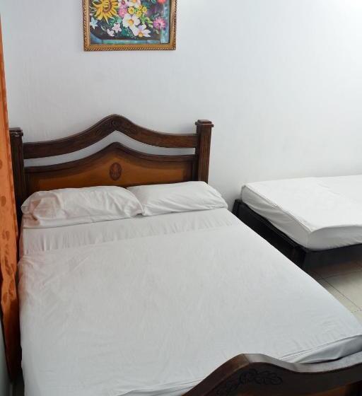 هتل Andalucía Inn