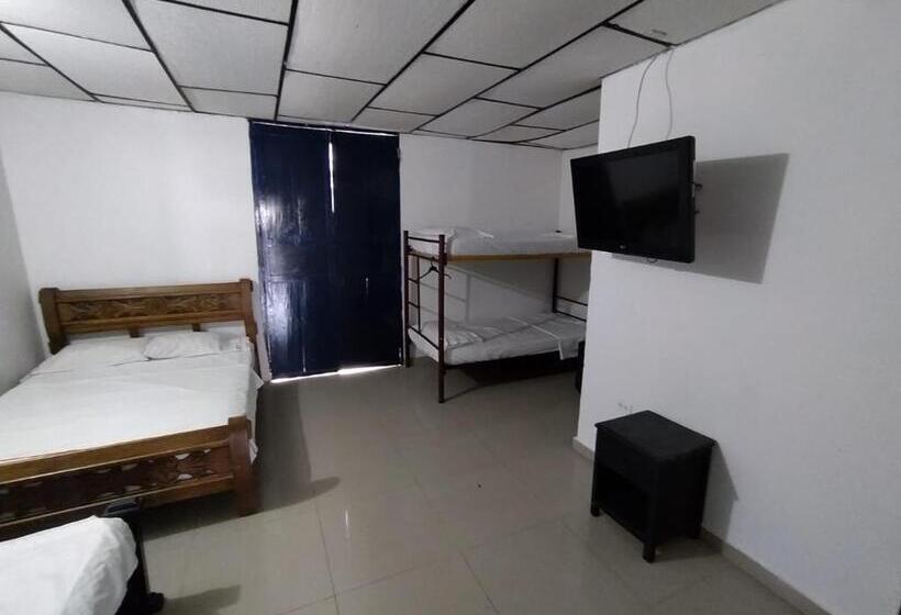 هتل Andalucía Inn