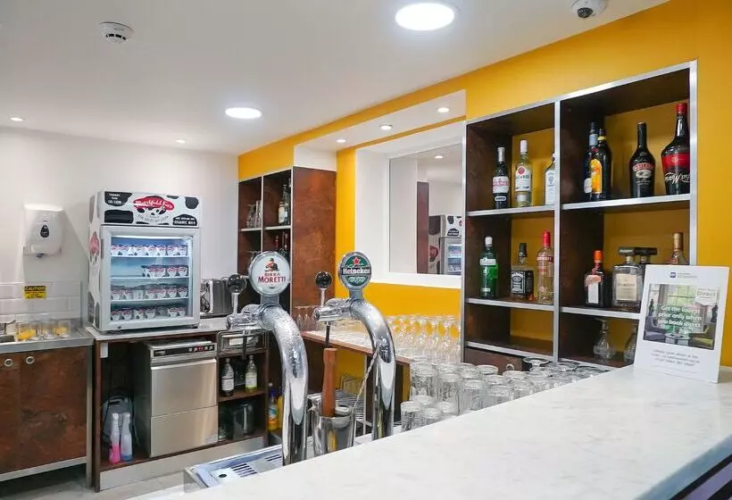 ホテル Best Western Plus London Croydon Apart