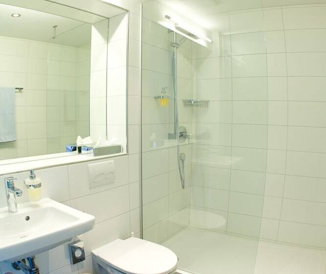 ホテル Gasthof Zur Sonne