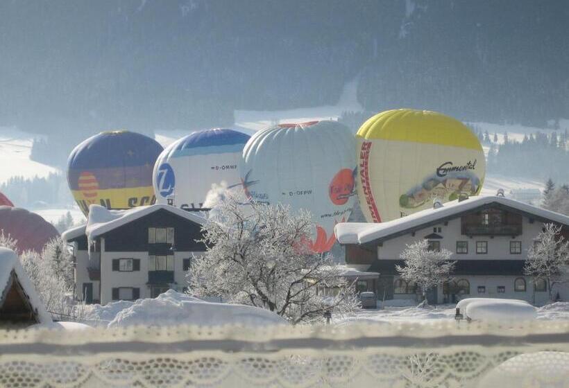 호텔 Gästehaus Fahringer