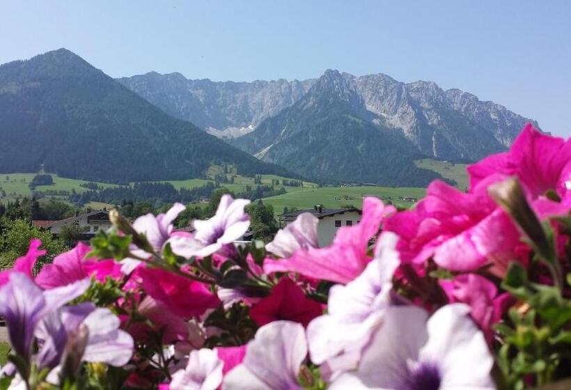 호텔 Gästehaus Fahringer