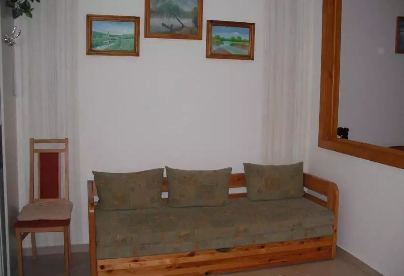 هتل Loft Apartman