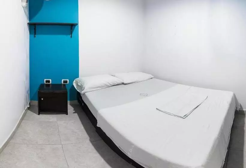 Hotelli Oviedo Real