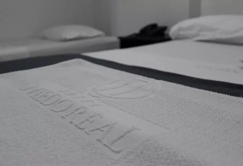 Hotelli Oviedo Real