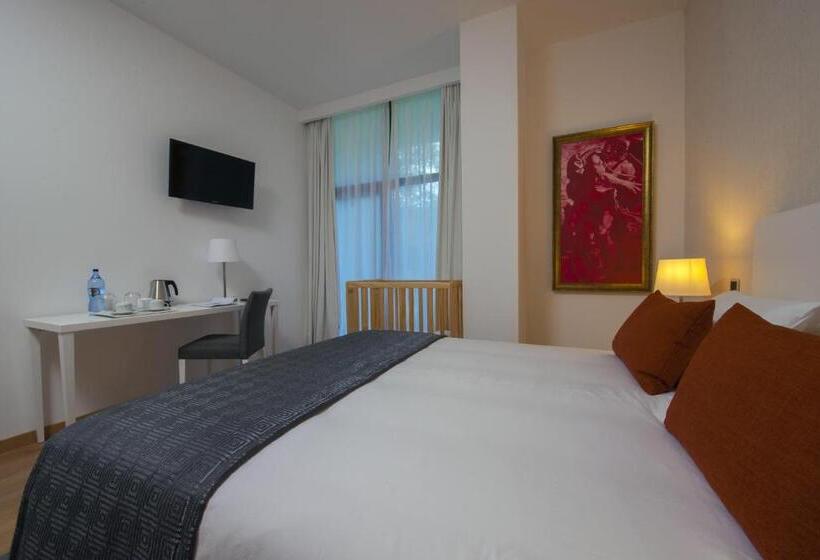 فندق Parque Serra Da Lousa