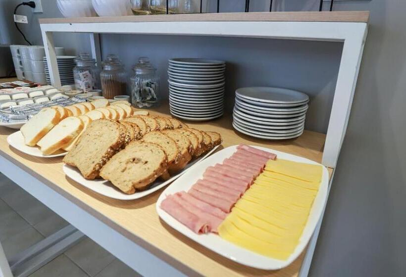 هتل Plaza Bariloche