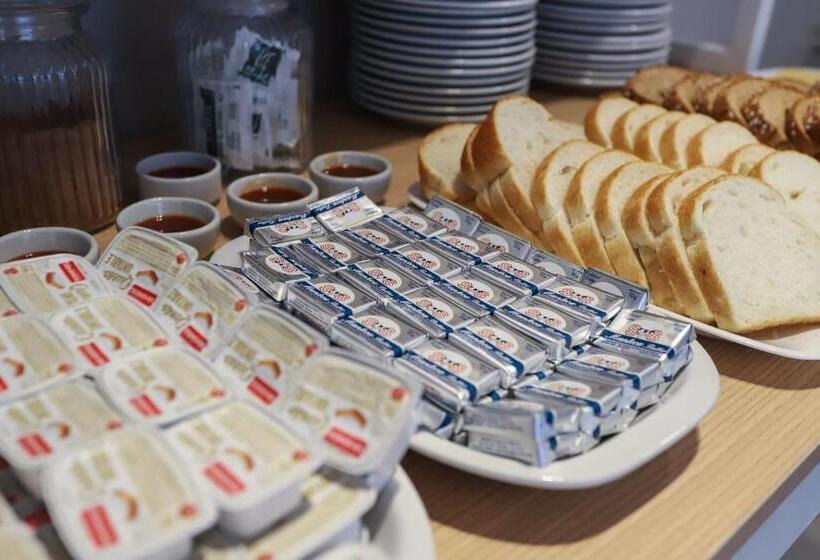 هتل Plaza Bariloche