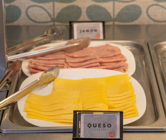 هتل Plaza Bariloche