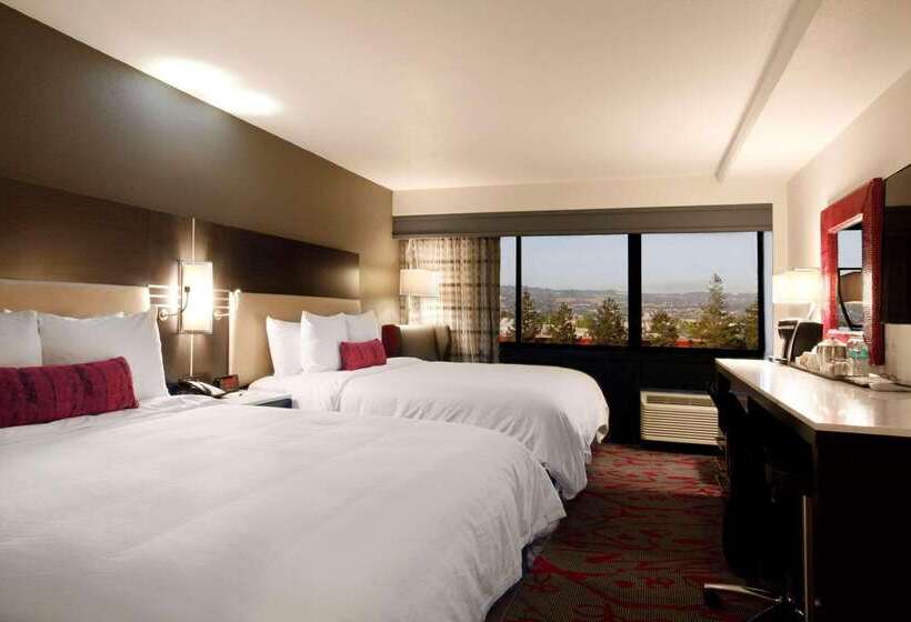 Radisson Hotel Oakland Airport