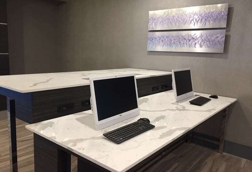 Radisson Hotel Oakland Airport