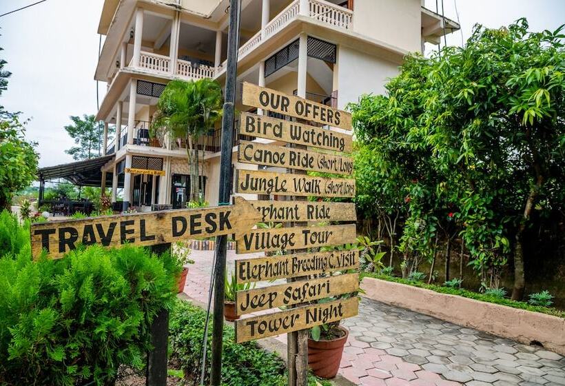 هتل Riverside With Swimming Pool